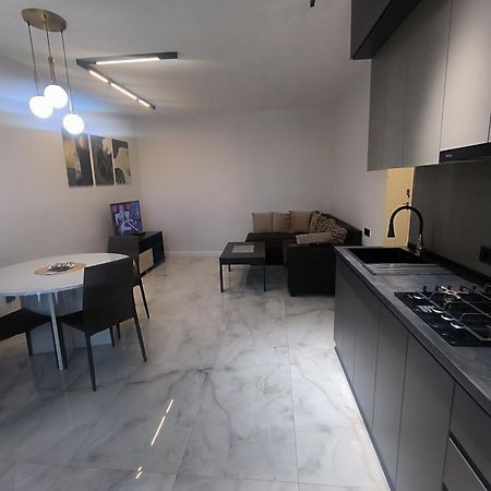 Apartment On Sayat Nova 33 Erivan Dış mekan fotoğraf
